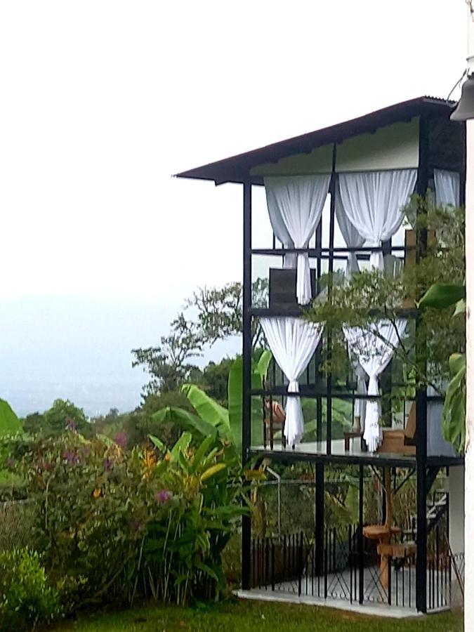 Cristal House Glamping At Migelita Palmira (Valle del Cauca)